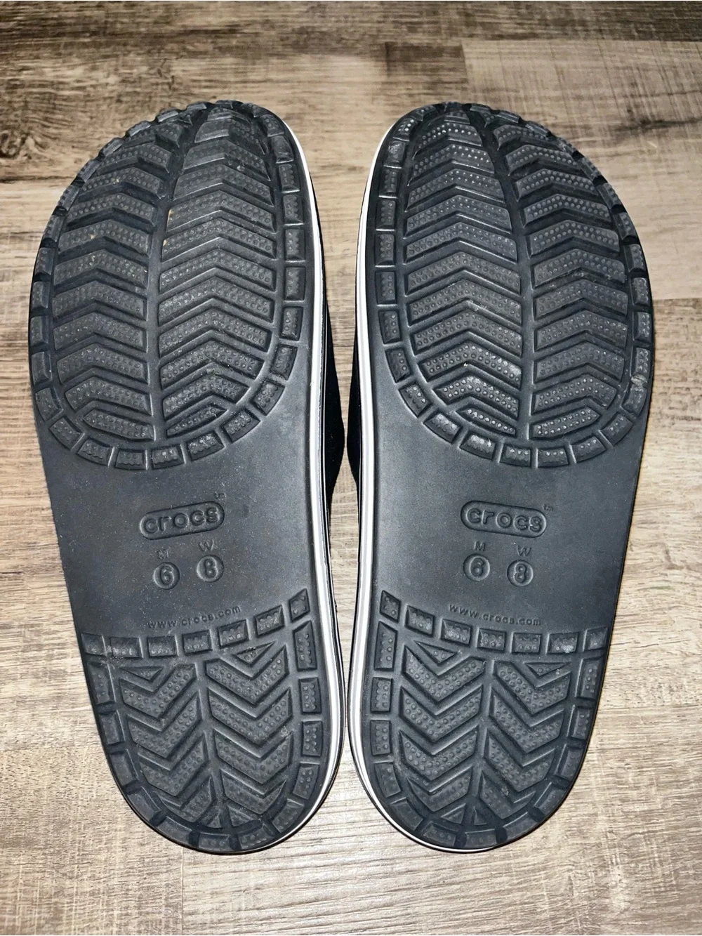 Crocs Bayaband Unisex Slide Sandal Size 8W 6M Black White Waterproof EUC Slip On - Picture 5 of 5